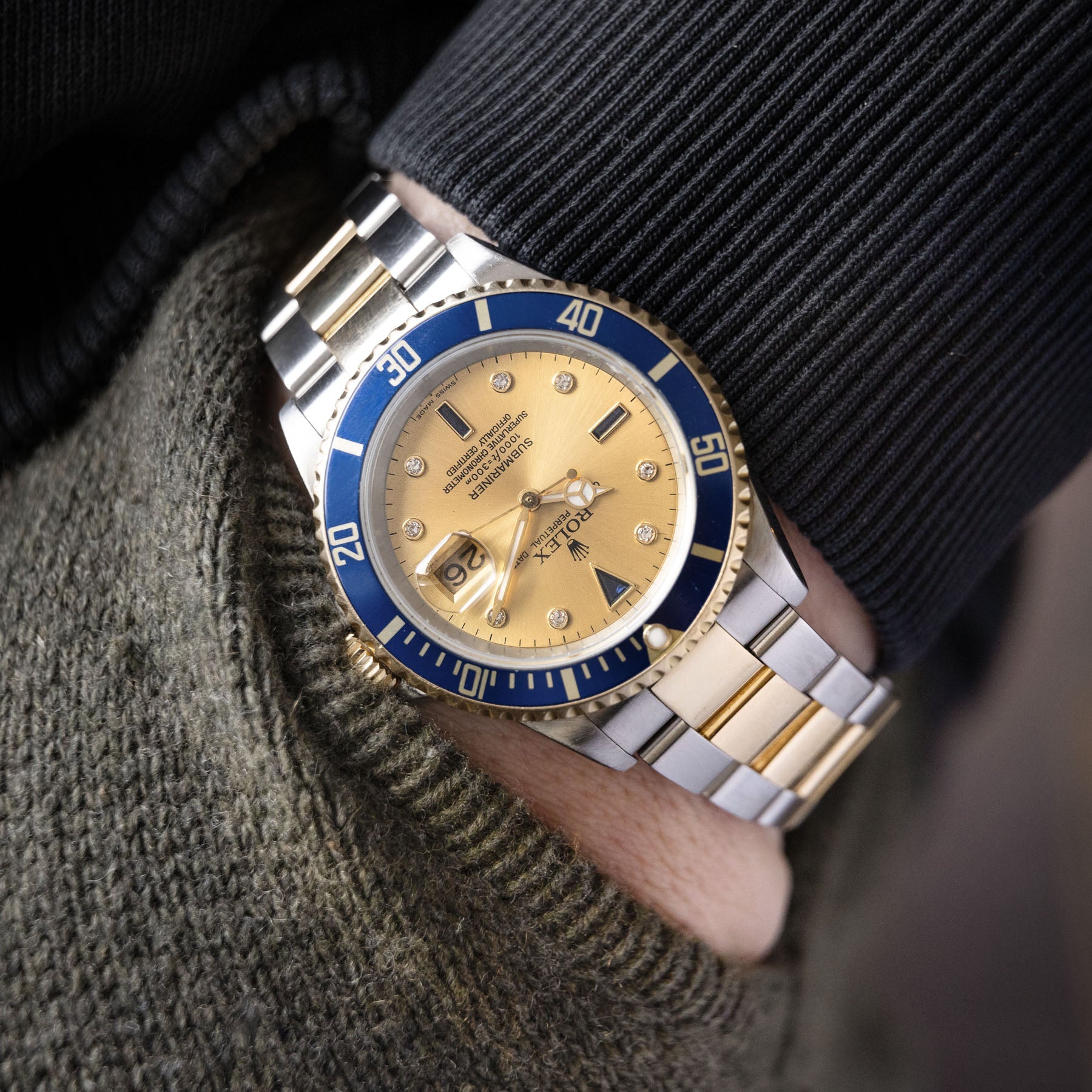 Rolex submariner 2024 date two tone