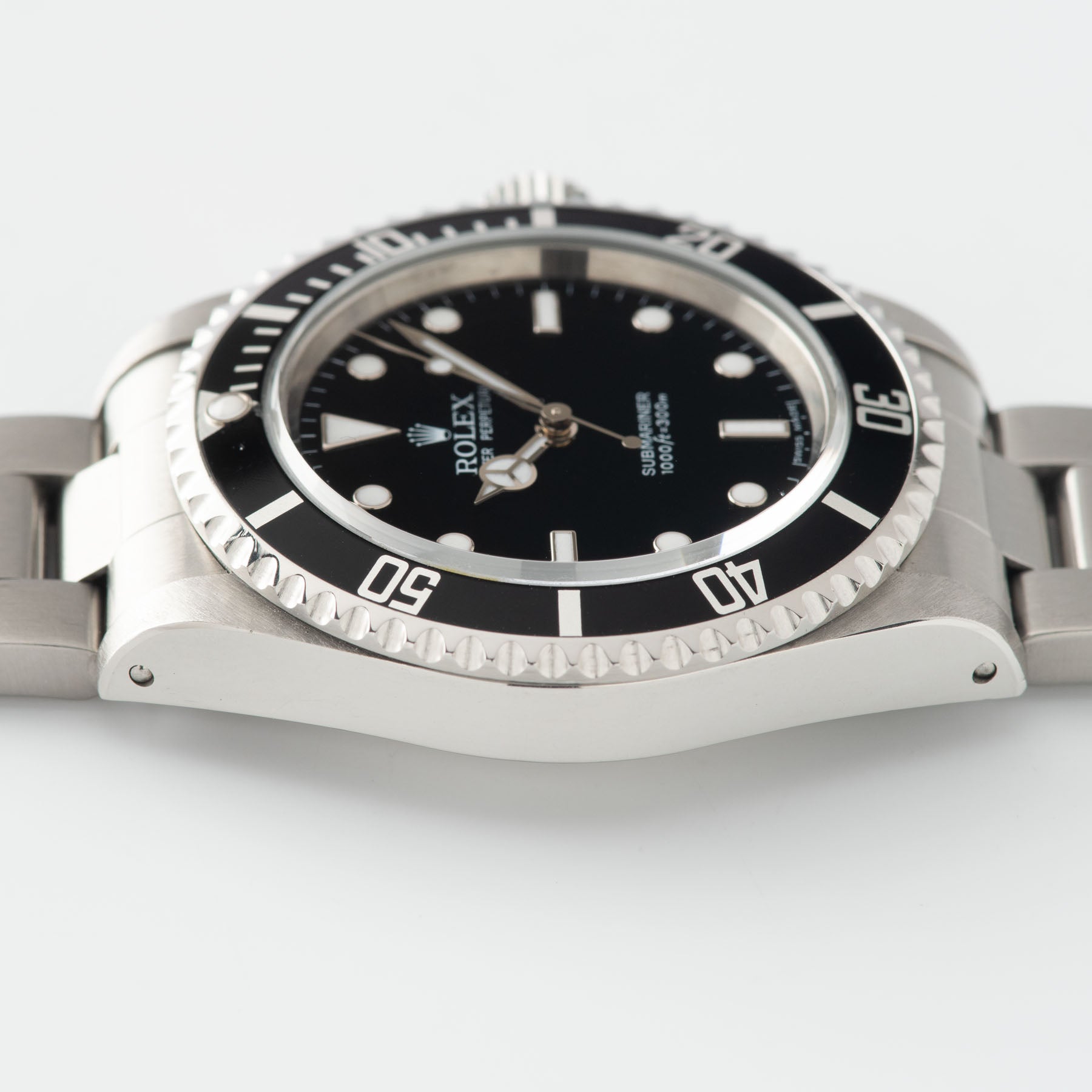 Two deals line submariner