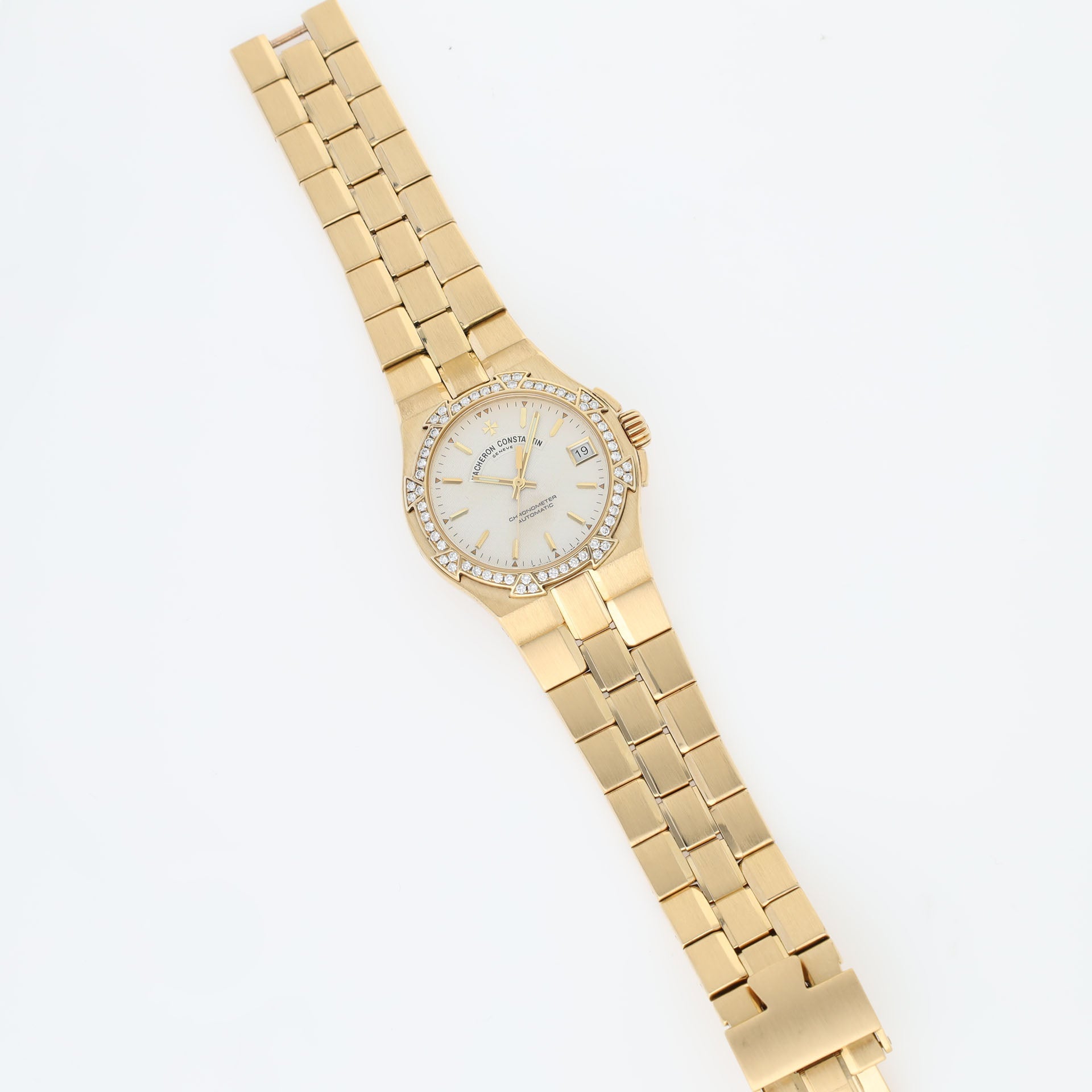 Vacheron Constantin Overseas 42050/423J Yellow Gold Diamond Bezel