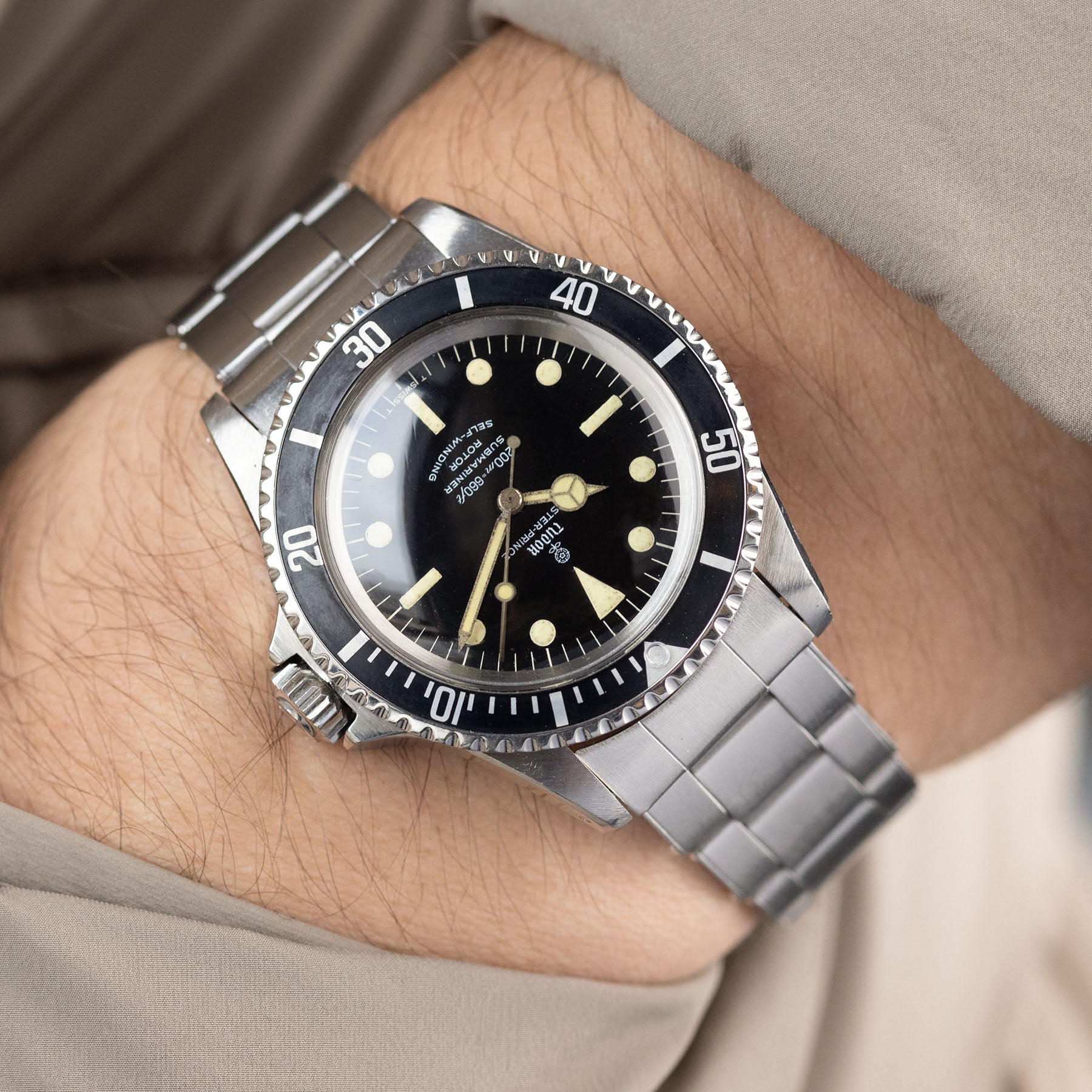 Tudor Submariner 7928 Glossy Dial with Gilt Minute Track