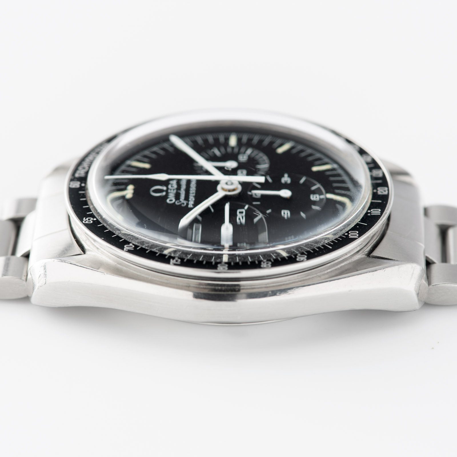 Omega Speedmaster 145.022-68 Straight Writing Curated Package